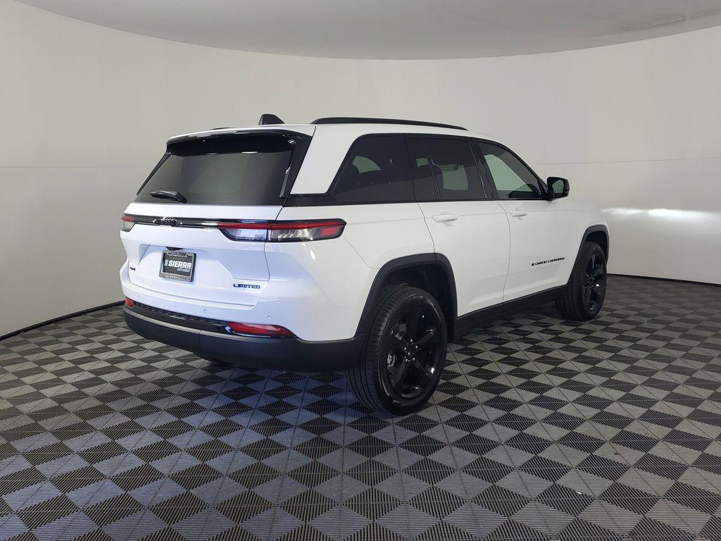 new 2025 Jeep Grand Cherokee car, priced at $49,300