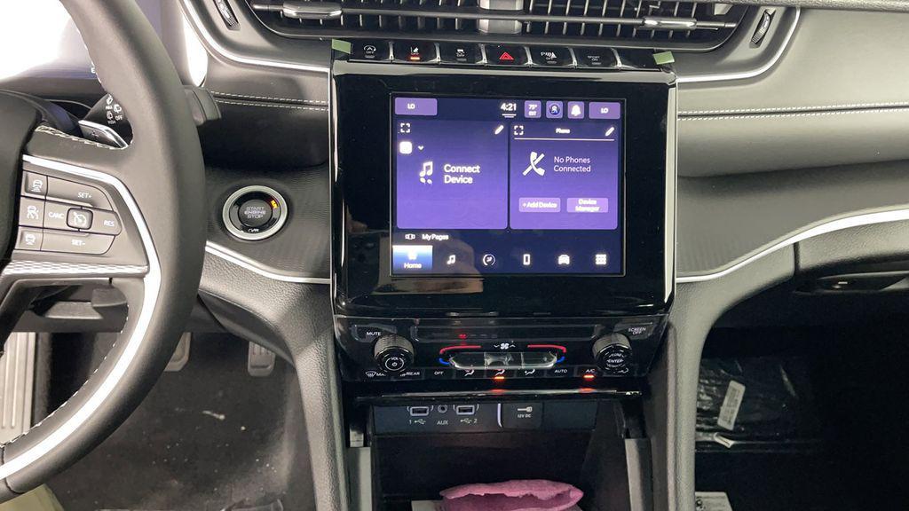 new 2025 Jeep Grand Cherokee L car, priced at $36,950