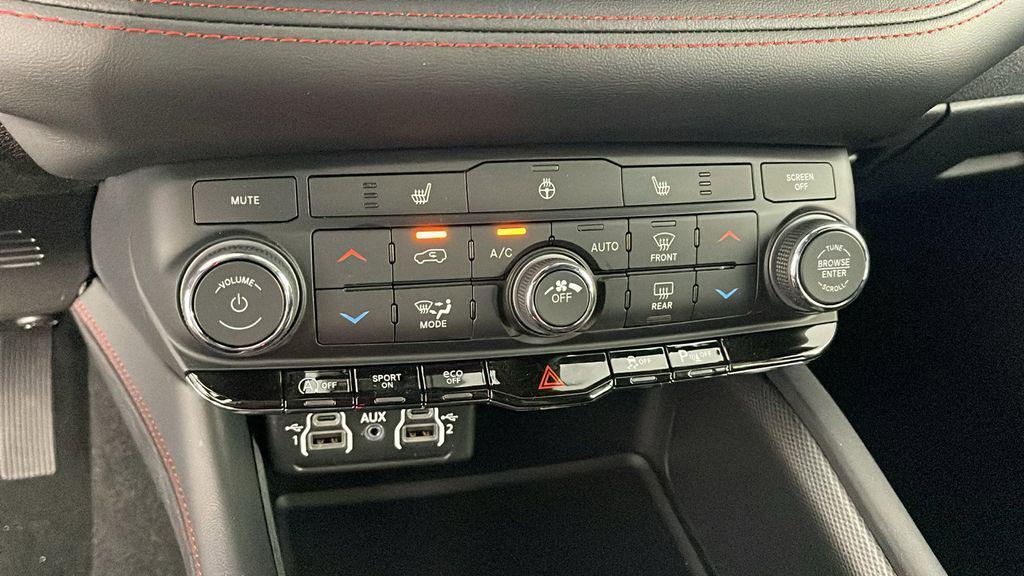 new 2025 Dodge Durango car, priced at $39,950