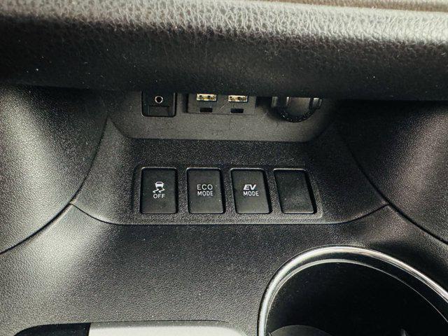 used 2019 Toyota Highlander Hybrid car, priced at $35,837