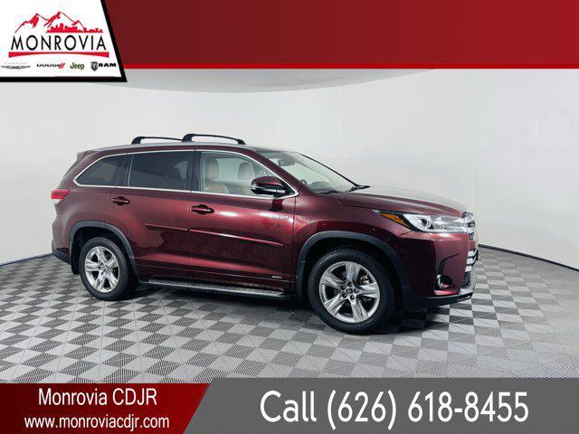 used 2019 Toyota Highlander Hybrid car, priced at $35,837