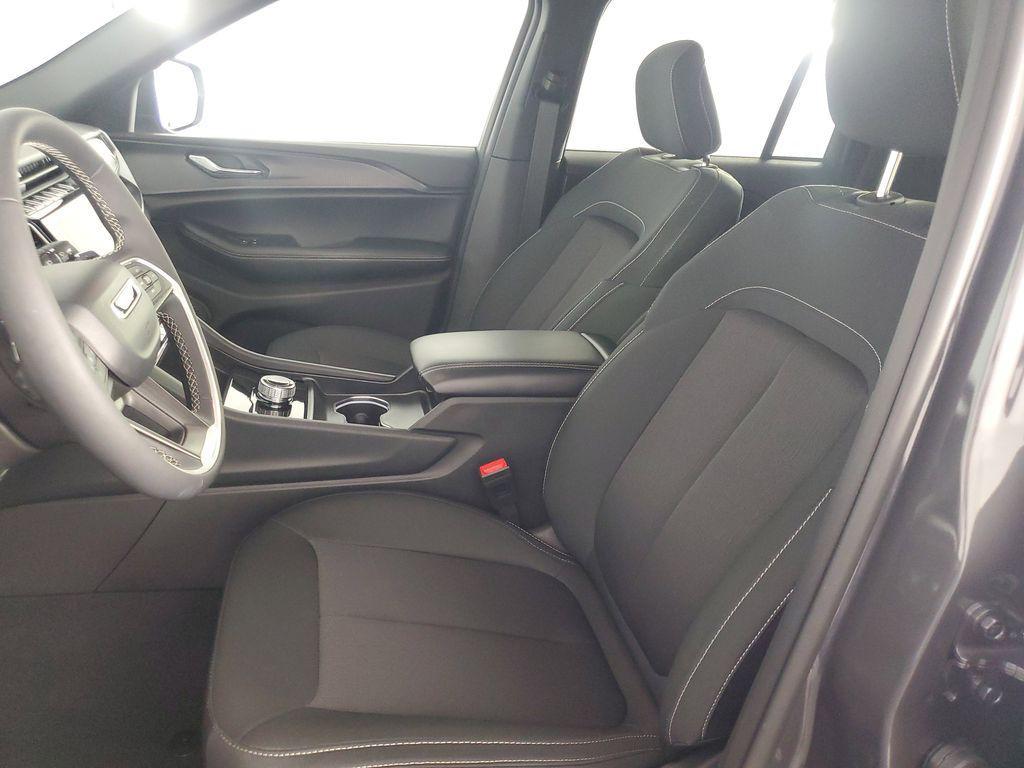 used 2025 Jeep Grand Cherokee car, priced at $30,395