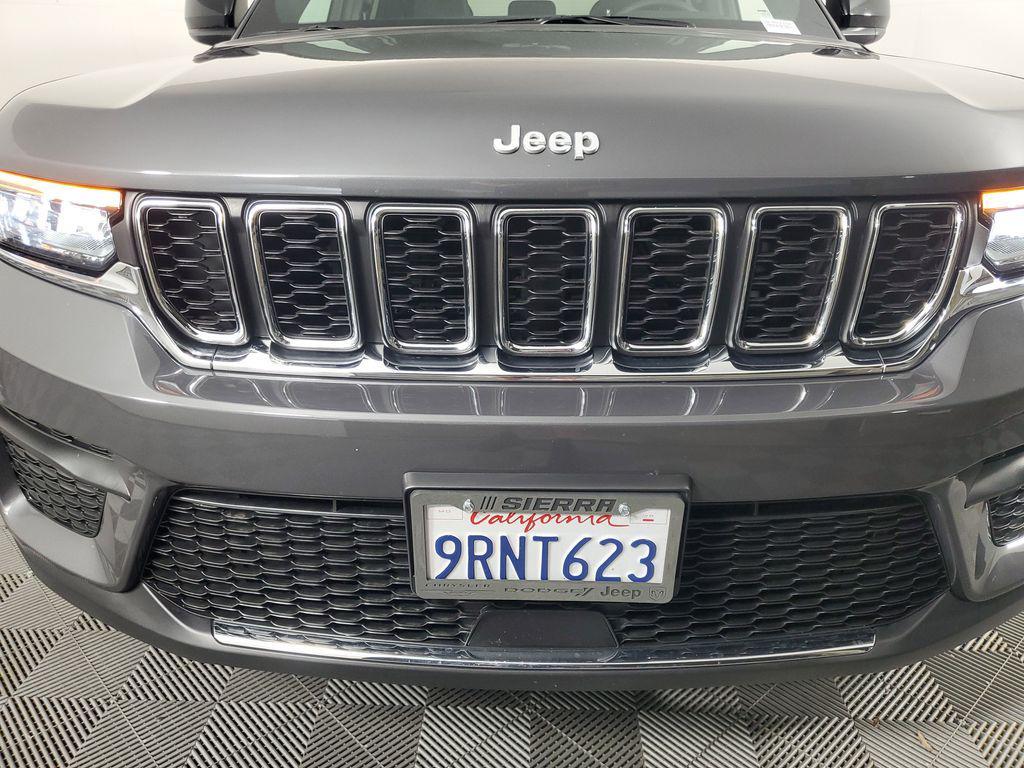 used 2025 Jeep Grand Cherokee car, priced at $30,395