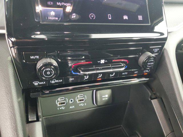 used 2025 Jeep Grand Cherokee car, priced at $33,811