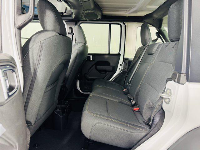 new 2025 Jeep Wrangler car, priced at $43,580