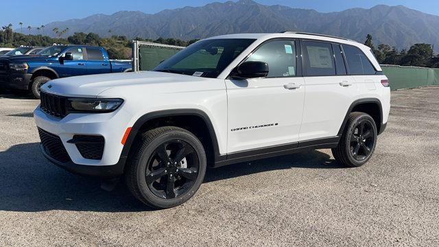 new 2024 Jeep Grand Cherokee car, priced at $48,580