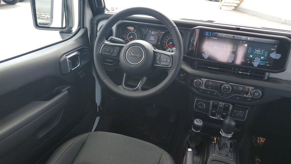 new 2025 Jeep Wrangler car, priced at $46,585