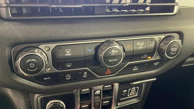 new 2025 Jeep Gladiator car, priced at $53,380