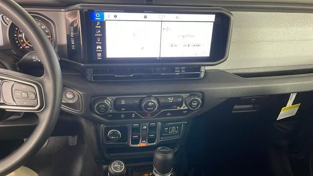 new 2025 Jeep Gladiator car, priced at $53,380