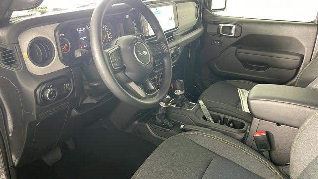 new 2025 Jeep Gladiator car, priced at $53,380