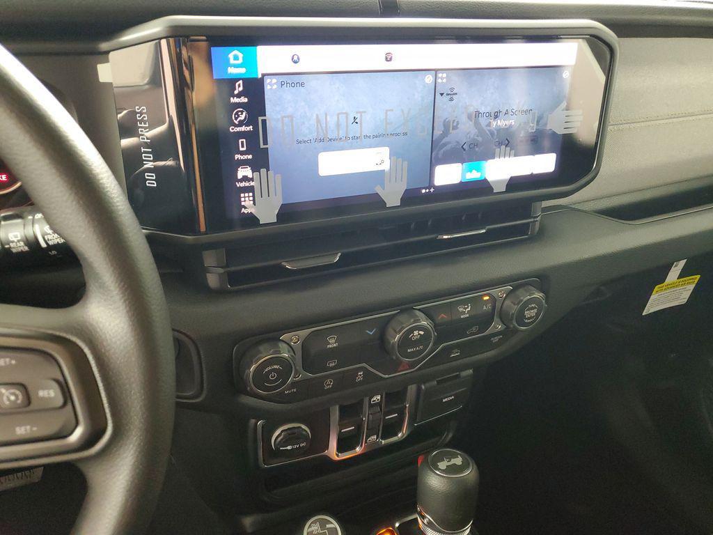 new 2026 Jeep Wrangler car, priced at $41,450