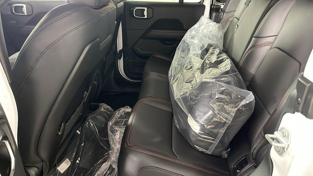 new 2025 Jeep Gladiator car, priced at $52,450