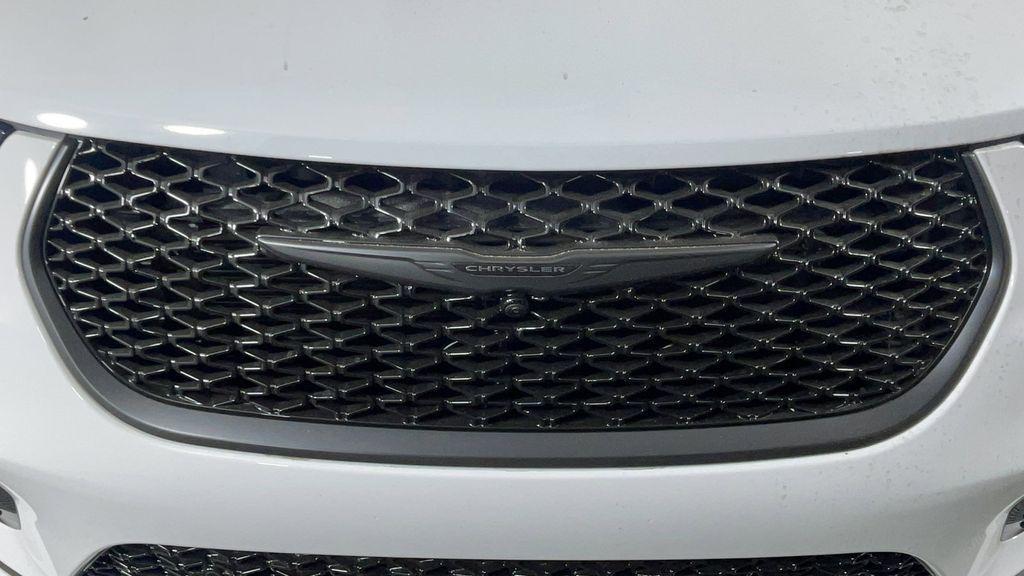 new 2025 Chrysler Pacifica car, priced at $47,150