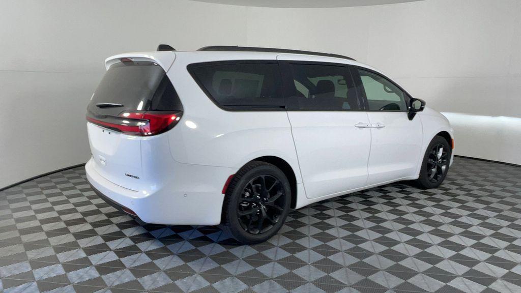 new 2025 Chrysler Pacifica car, priced at $47,150
