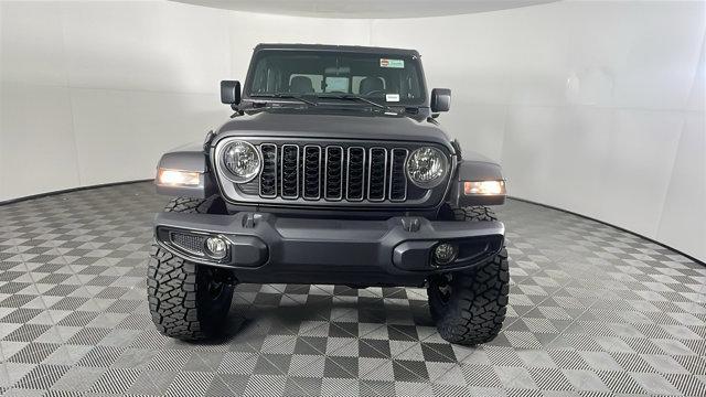new 2025 Jeep Gladiator car, priced at $43,591