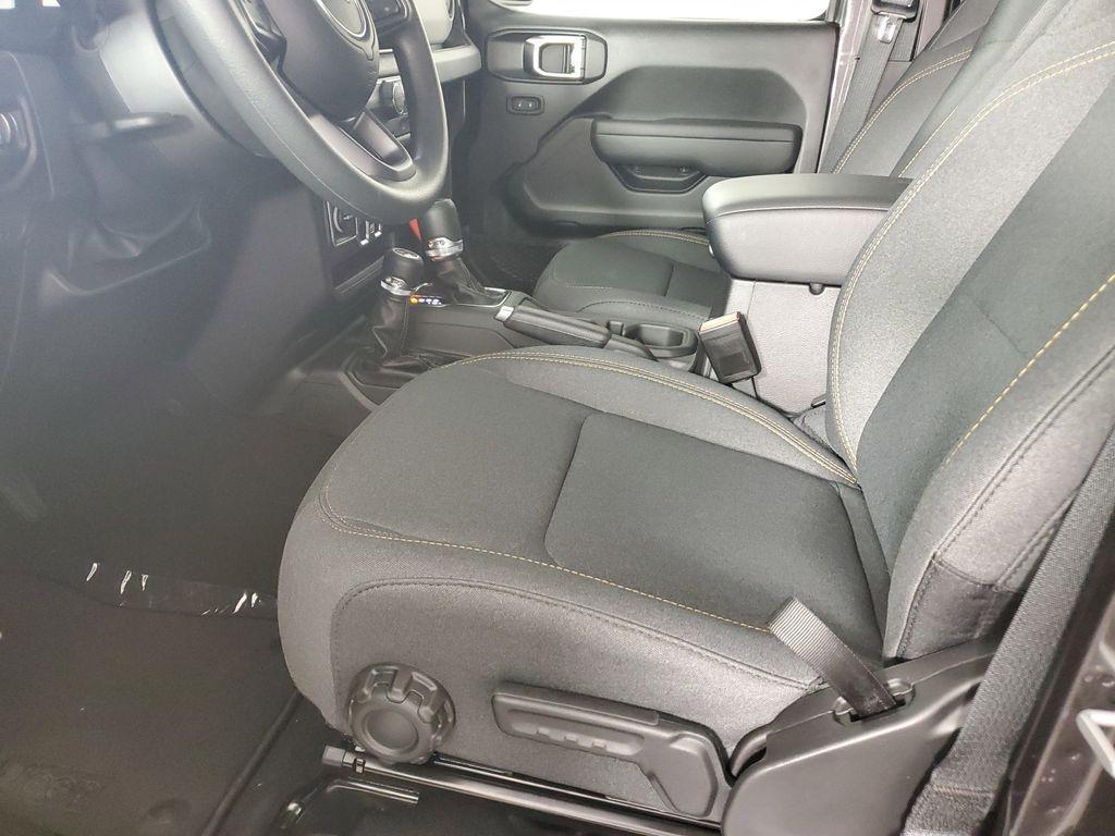 new 2025 Jeep Wrangler car, priced at $37,350