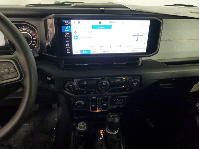 new 2025 Jeep Wrangler car, priced at $43,975