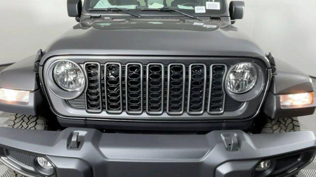 new 2025 Jeep Gladiator car, priced at $43,385