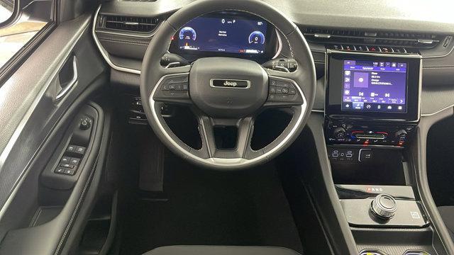 used 2025 Jeep Grand Cherokee car, priced at $35,000