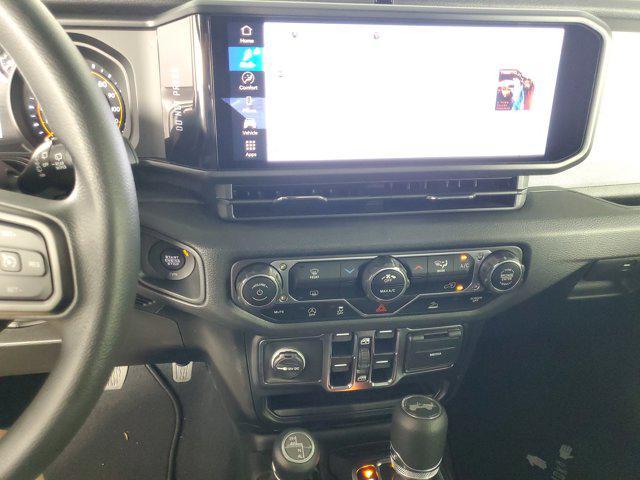 new 2025 Jeep Wrangler car, priced at $44,570