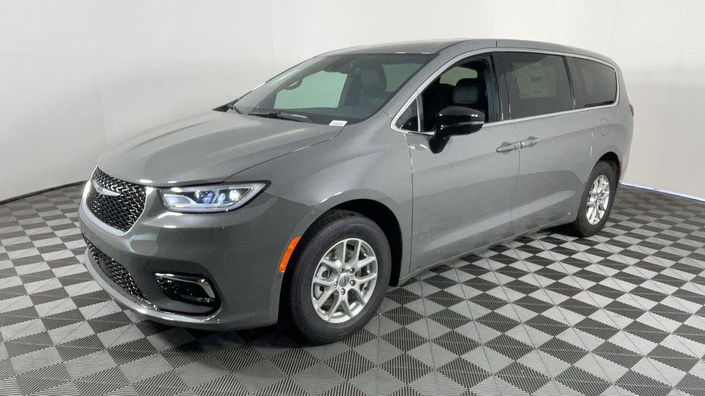 new 2025 Chrysler Pacifica car, priced at $40,650