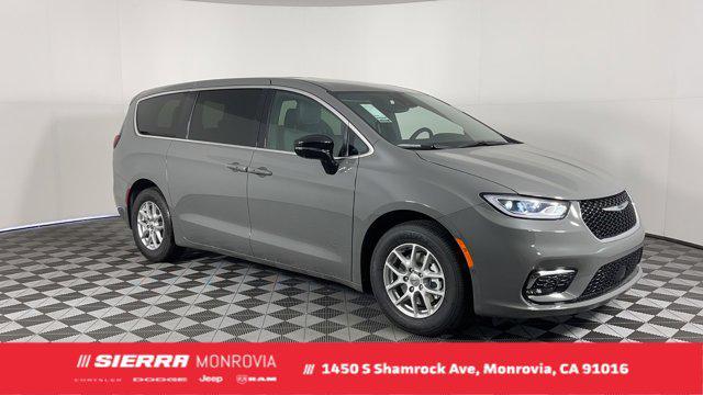 new 2025 Chrysler Pacifica car, priced at $45,920