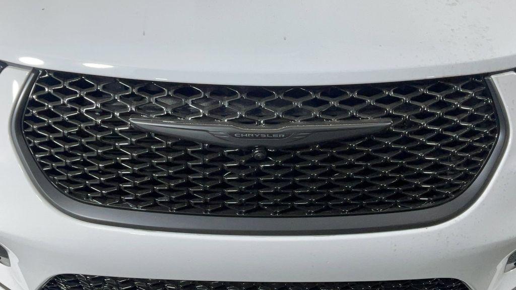 new 2025 Chrysler Pacifica car, priced at $46,950