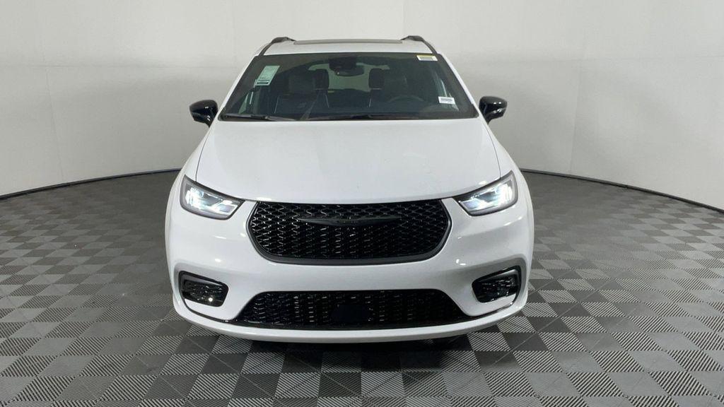 new 2025 Chrysler Pacifica car, priced at $46,950
