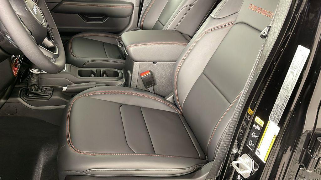 new 2025 Jeep Gladiator car, priced at $52,350