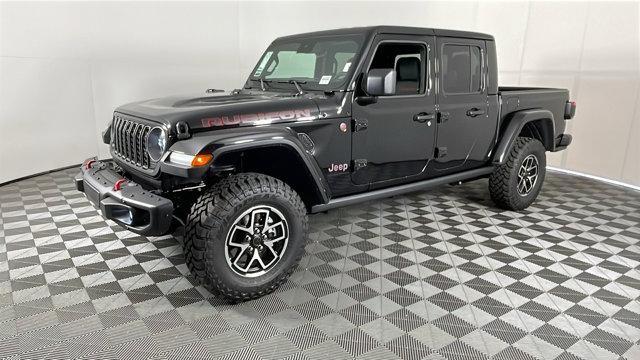 new 2025 Jeep Gladiator car, priced at $64,185