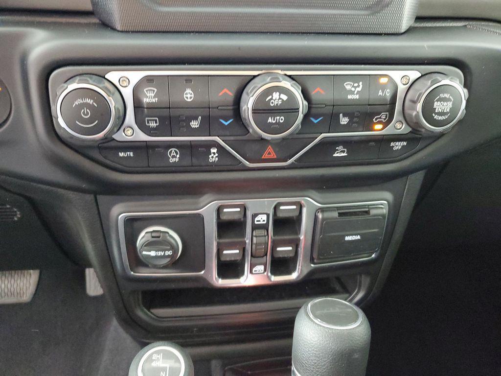 used 2020 Jeep Gladiator car, priced at $25,463