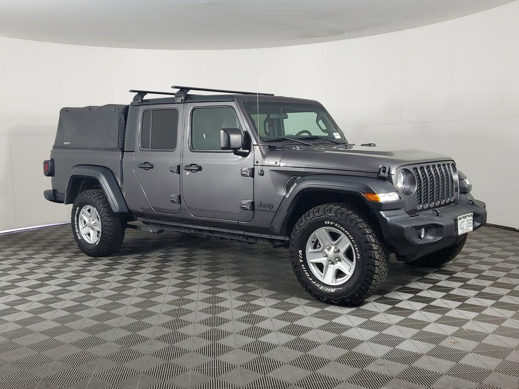used 2020 Jeep Gladiator car, priced at $25,463