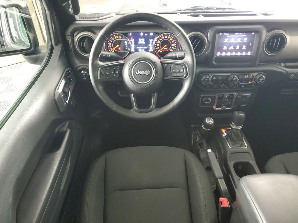 used 2020 Jeep Gladiator car, priced at $25,463