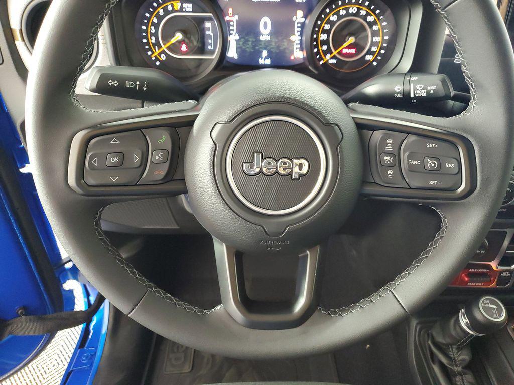 new 2025 Jeep Gladiator car, priced at $45,750