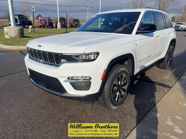 new 2025 Jeep Grand Cherokee 4xe car