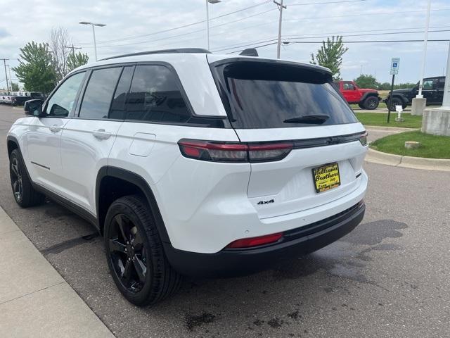 new 2024 Jeep Grand Cherokee car