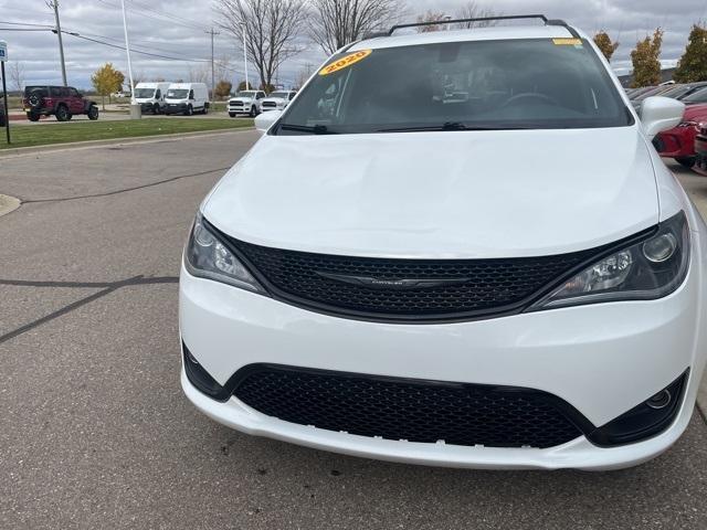 used 2020 Chrysler Pacifica car, priced at $24,885