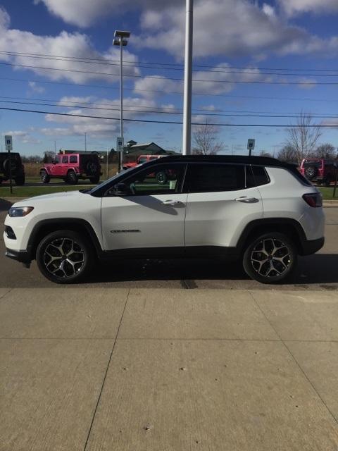 new 2025 Jeep Compass car, priced at $33,840