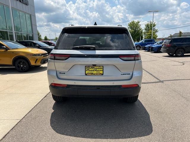 new 2024 Jeep Grand Cherokee car, priced at $44,539