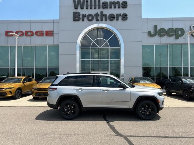 new 2024 Jeep Grand Cherokee car, priced at $44,539