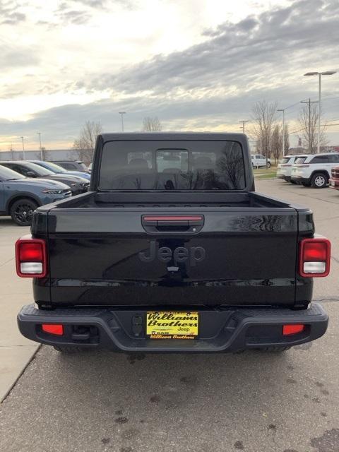 new 2025 Jeep Gladiator car