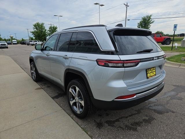 new 2024 Jeep Grand Cherokee car, priced at $46,604