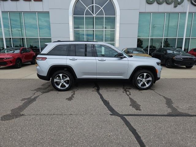 new 2024 Jeep Grand Cherokee car, priced at $46,604