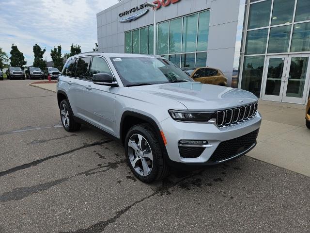 new 2024 Jeep Grand Cherokee car, priced at $46,604