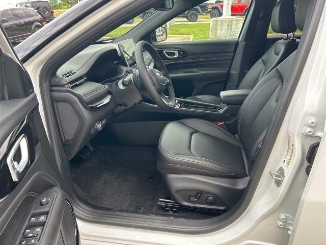 new 2024 Jeep Compass car, priced at $36,109