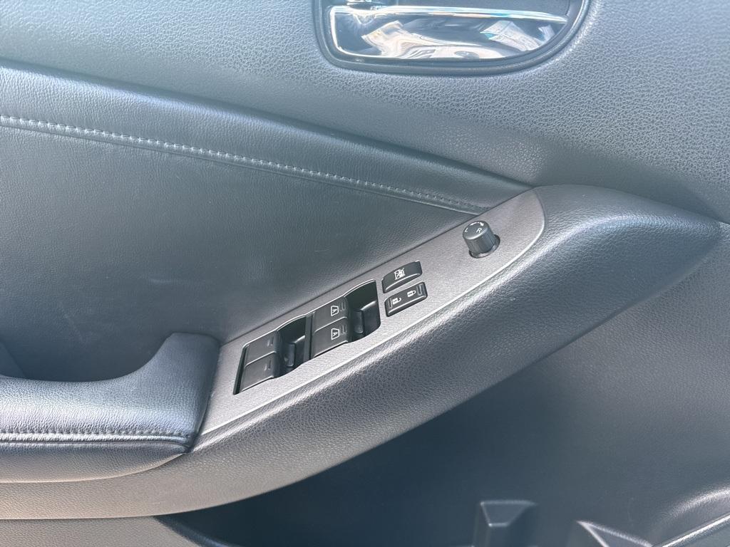 used 2010 Nissan Altima car, priced at $7,500