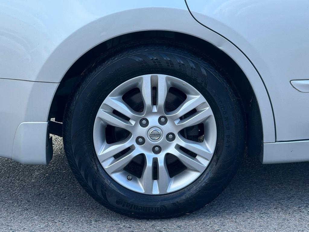 used 2010 Nissan Altima car, priced at $7,500