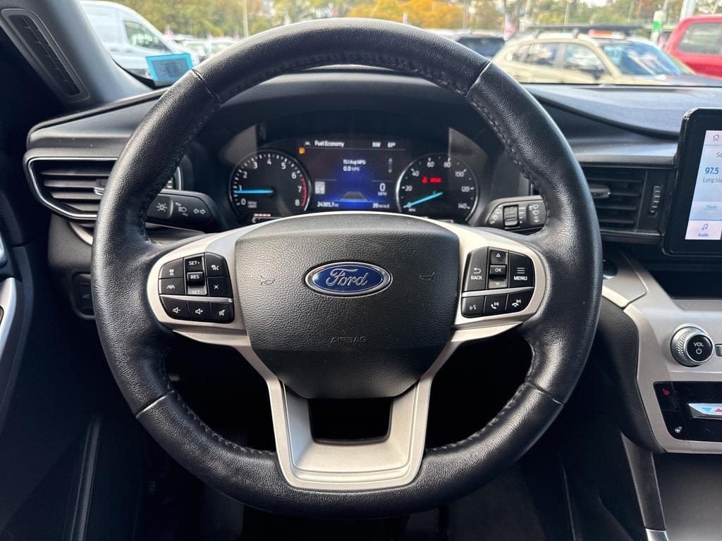 used 2022 Ford Explorer car, priced at $29,900