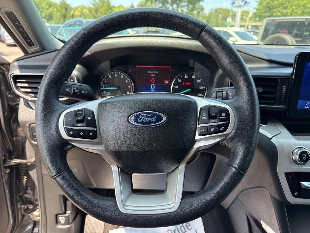 used 2023 Ford Explorer car, priced at $31,900