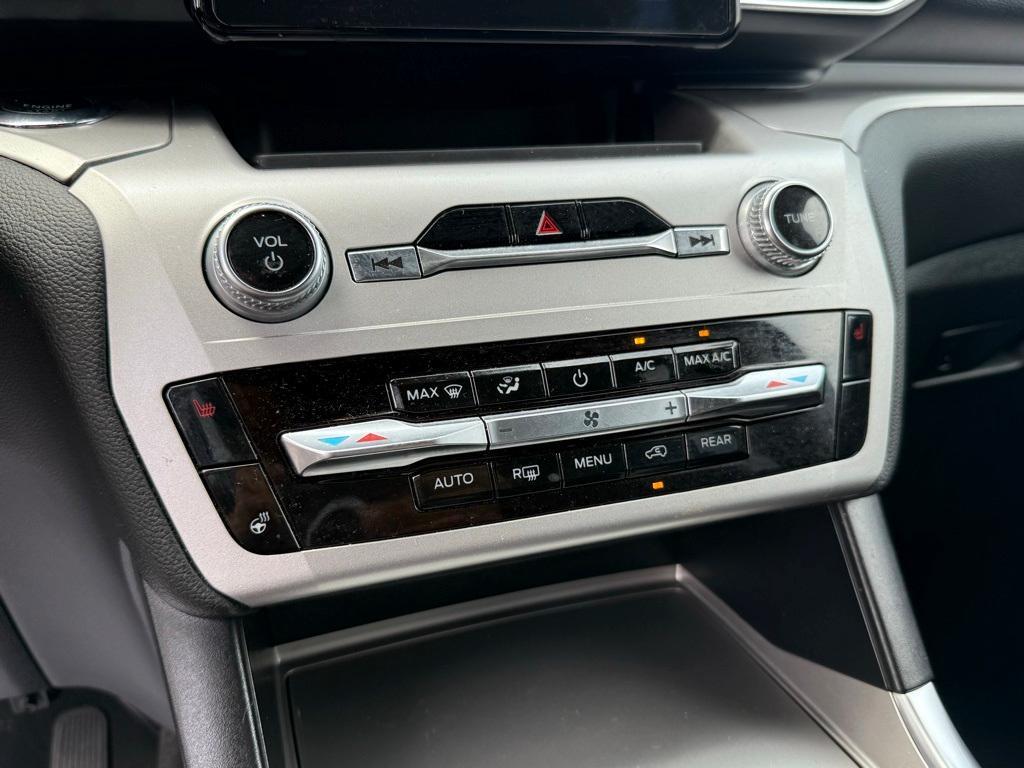 used 2022 Ford Explorer car, priced at $30,800